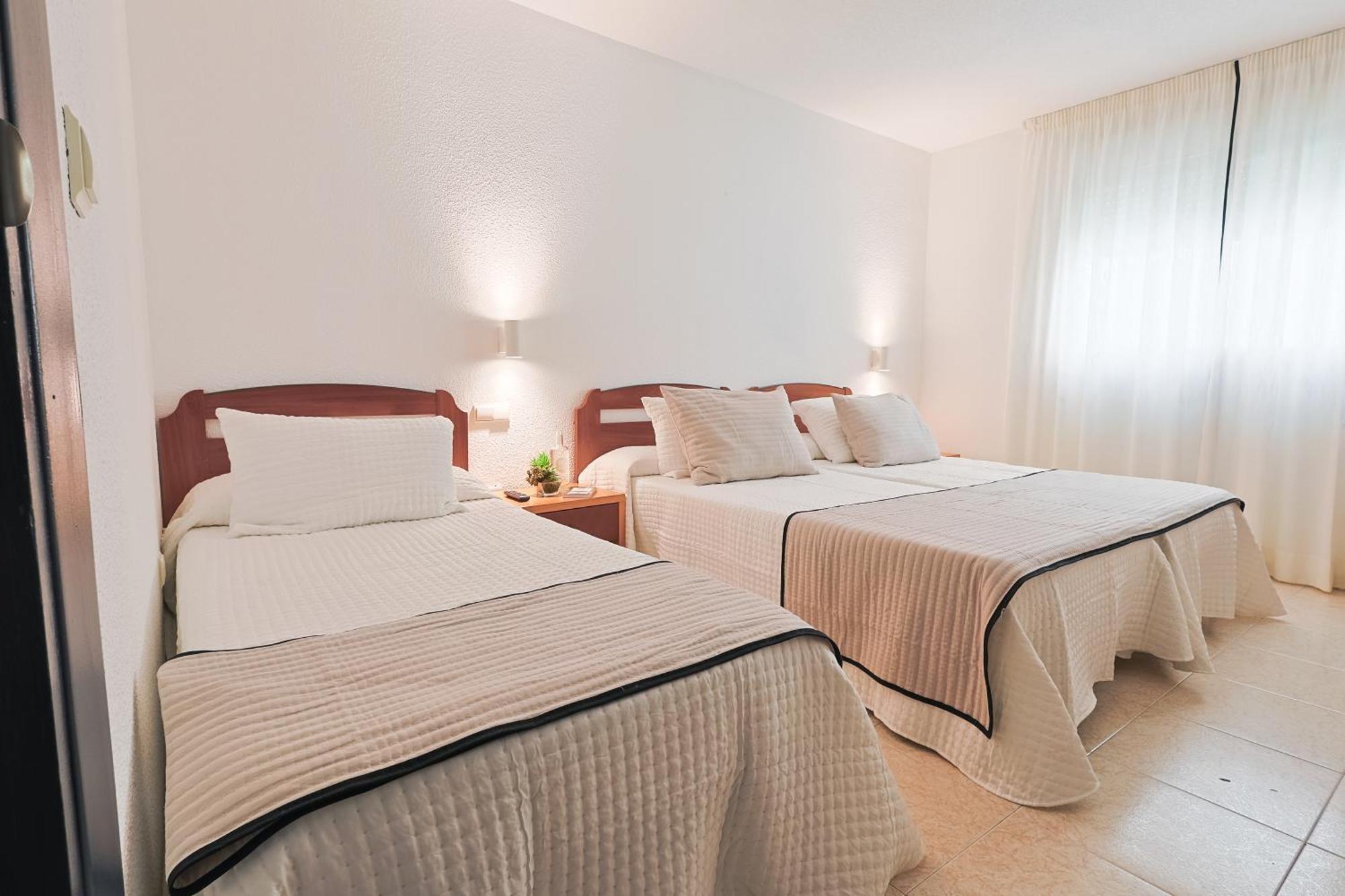 Hotel Olas De Almunecar Bagian luar foto